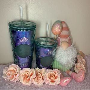 SOLD Starbucks BUNDLE
2022 Ed
Mermaid Scales Tumbler
24 fl oz, 16 fl oz